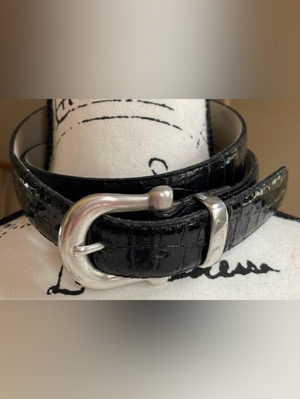 “ELITE COMPANY of FRENSO, CA.” BLACK ALLIGATOR EMBOSSED BELT.   EUC